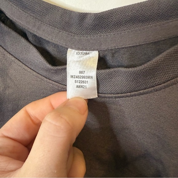 Men's Zella black and gray tie-dye shirt, size medium moisture wicking - Picture 2 of 4